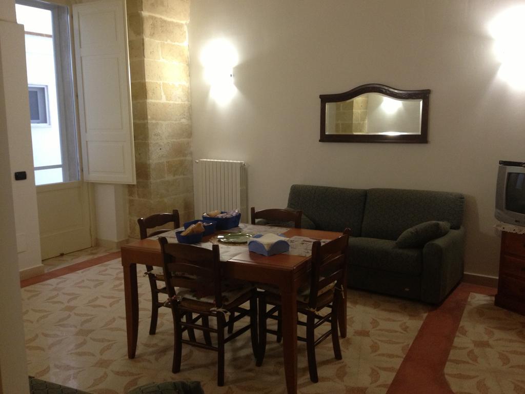 ليتشي Casa Vacanze B&B Regina Maria الغرفة الصورة